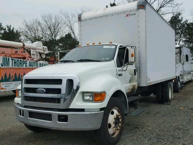 3FRNF65075V120461 - 2005 FORD F650 SUPER WHITE photo 2