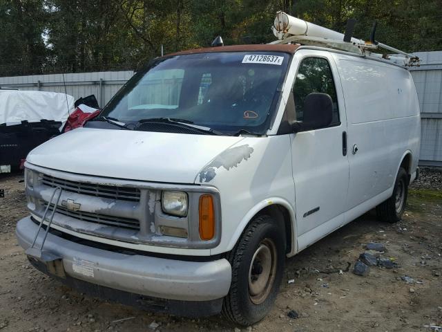 1GCFG25W8Y1209037 - 2000 CHEVROLET EXPRESS G2 WHITE photo 2