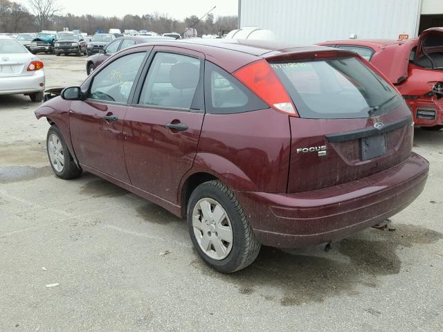 1FAFP37N06W168676 - 2006 FORD FOCUS ZX5 MAROON photo 3