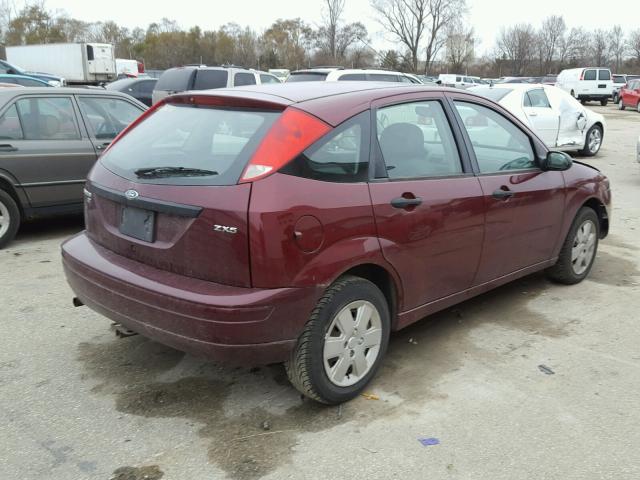 1FAFP37N06W168676 - 2006 FORD FOCUS ZX5 MAROON photo 4