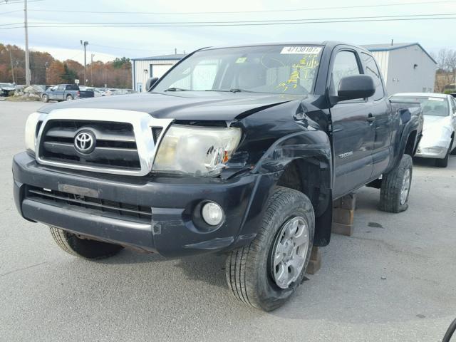 5TETU62N16Z152472 - 2006 TOYOTA TACOMA PRE BLACK photo 2