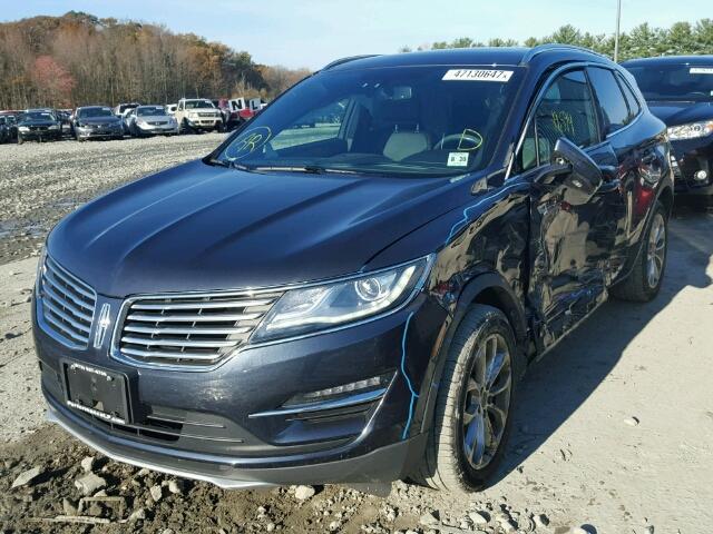 5LMCJ2A93FUJ31470 - 2015 LINCOLN MKC BLUE photo 2