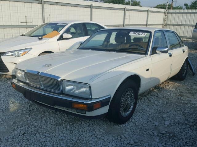 SAJHW1742PC683314 - 1993 JAGUAR XJ6 SOVERE WHITE photo 2