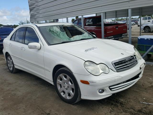 WDBRF54H86A852889 - 2006 MERCEDES-BENZ C GENERATI WHITE photo 1