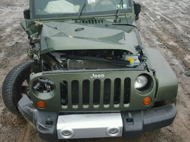 1J4GA59198L573990 - 2008 JEEP WRANGLER U GREEN photo 7