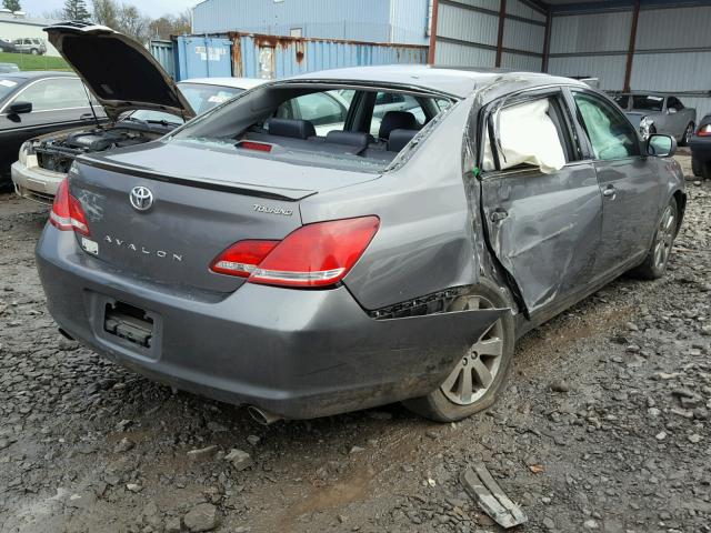 4T1BK36B47U209706 - 2007 TOYOTA AVALON XL GRAY photo 4