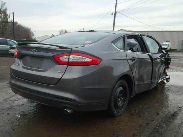 1FA6P0H74E5374036 - 2014 FORD FUSION SE GRAY photo 4