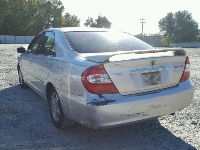 4T1BE32K32U586968 - 2002 TOYOTA CAMRY LE BEIGE photo 3