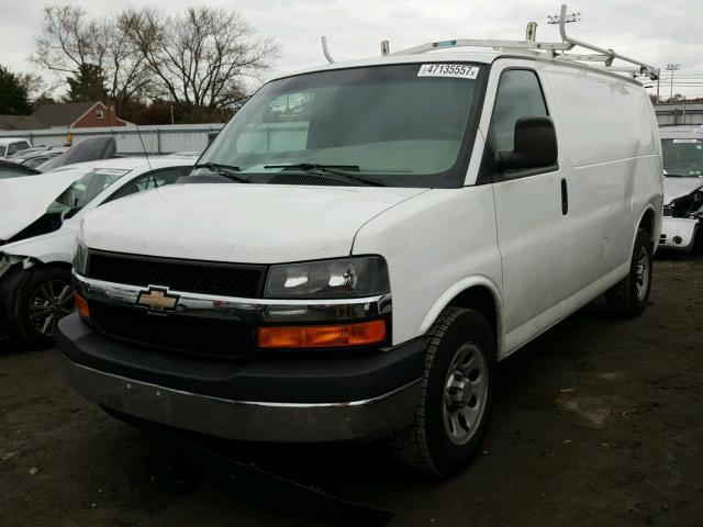 1GCSGAFX8C1192099 - 2012 CHEVROLET EXPRESS G1 WHITE photo 2