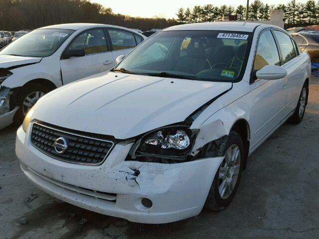 1N4AL11D05N469463 - 2005 NISSAN ALTIMA S WHITE photo 2