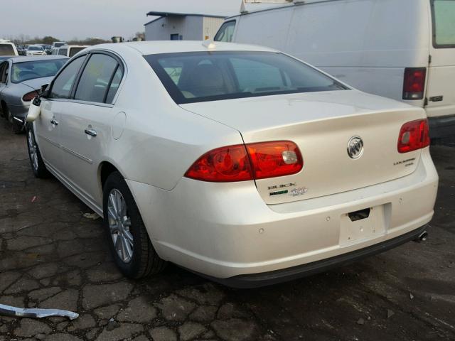 1G4HC5EM1BU150631 - 2011 BUICK LUCERNE CX WHITE photo 3