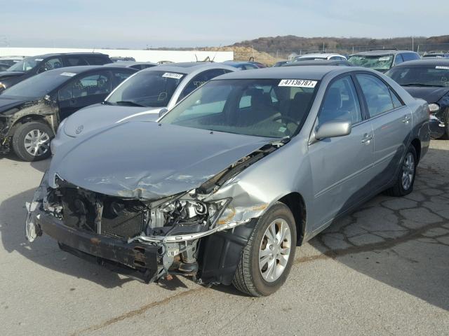 4T1BF30K45U610442 - 2005 TOYOTA CAMRY LE SILVER photo 2