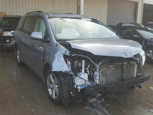 5TDKK3DC0DS341104 - 2013 TOYOTA SIENNA LE SILVER photo 1