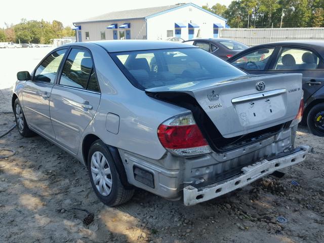 4T1BE32K15U079135 - 2005 TOYOTA CAMRY LE 银色 照片 3