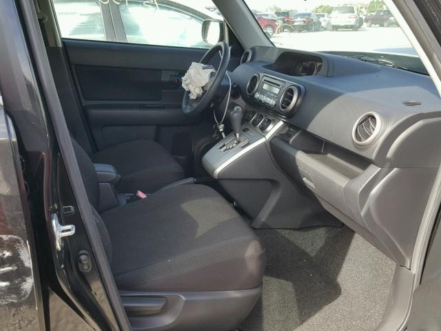 JTLKE50E591075811 - 2009 TOYOTA SCION XB Negro foto 5