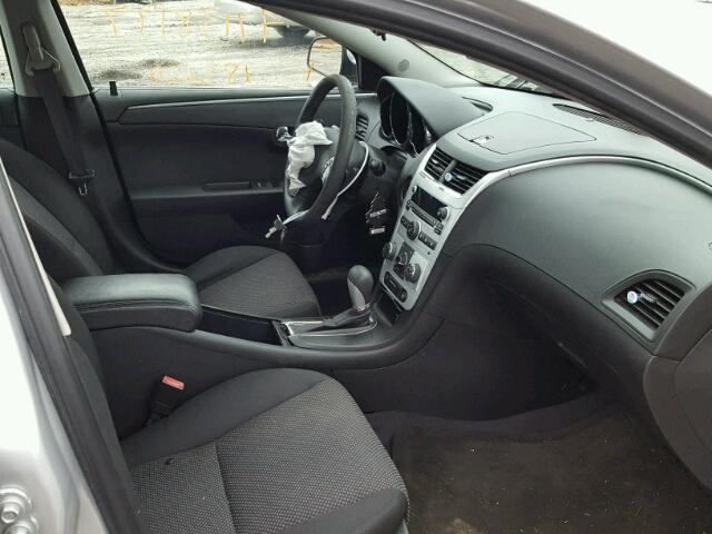 1G1ZC5E06AF281992 - 2010 CHEVROLET MALIBU 1LT 银色 照片 5