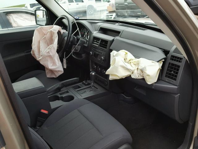 1J4PN2GK0BW502097 - 2011 JEEP LIBERTY SP GOLD photo 5