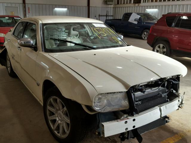 2C3AA63H75H609776 - 2005 CHRYSLER 300C WHITE photo 1