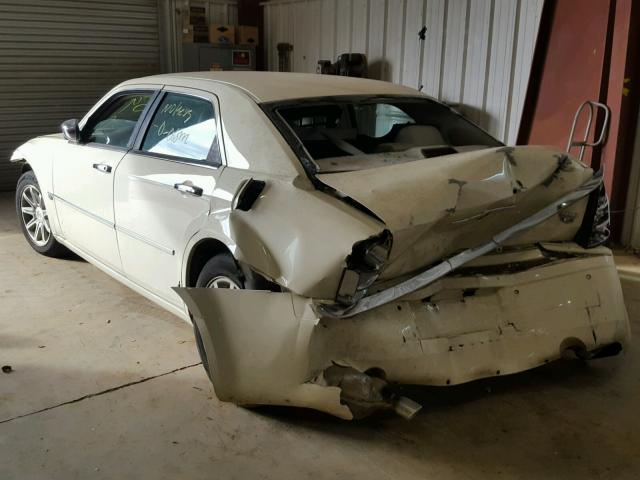 2C3AA63H75H609776 - 2005 CHRYSLER 300C WHITE photo 3