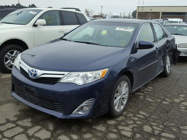 4T1BD1FKXEU122520 - 2014 TOYOTA CAMRY HYBR BLUE photo 2