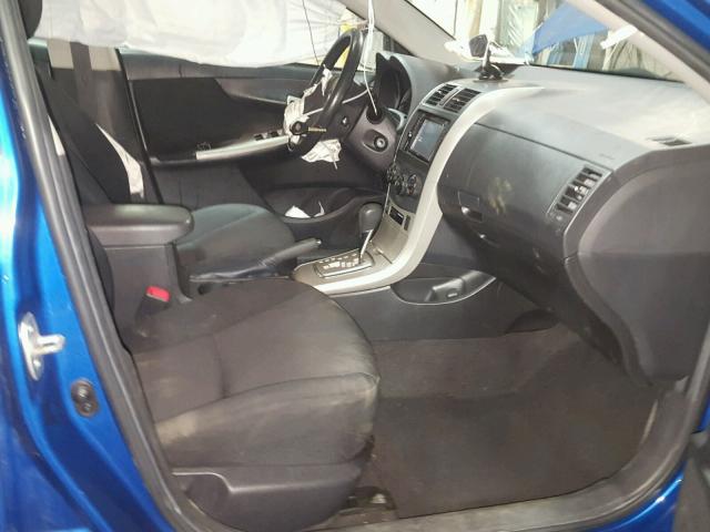 1NXBU4EE8AZ324912 - 2010 TOYOTA COROLLA BA BLUE photo 5