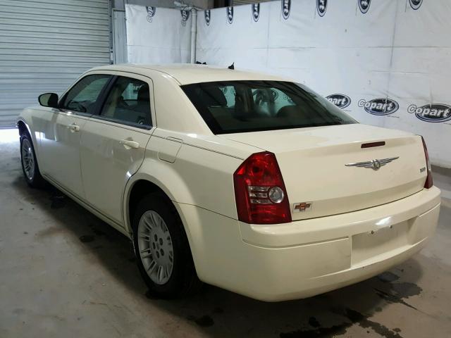 2C3KA43R38H186295 - 2008 CHRYSLER 300 LX CREAM photo 3