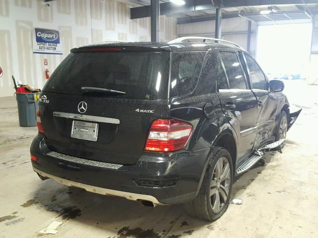 4JGBB8GB7AA594554 - 2010 MERCEDES-BENZ ML 350 4MA BLACK photo 4