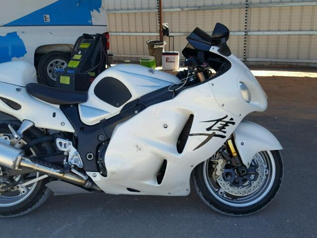 JS1GW71A962104040 - 2006 SUZUKI GSX1300 R WHITE photo 5