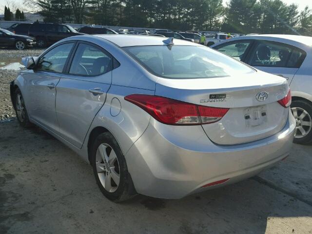 5NPDH4AE8DH287964 - 2013 HYUNDAI ELANTRA GL SILVER photo 3