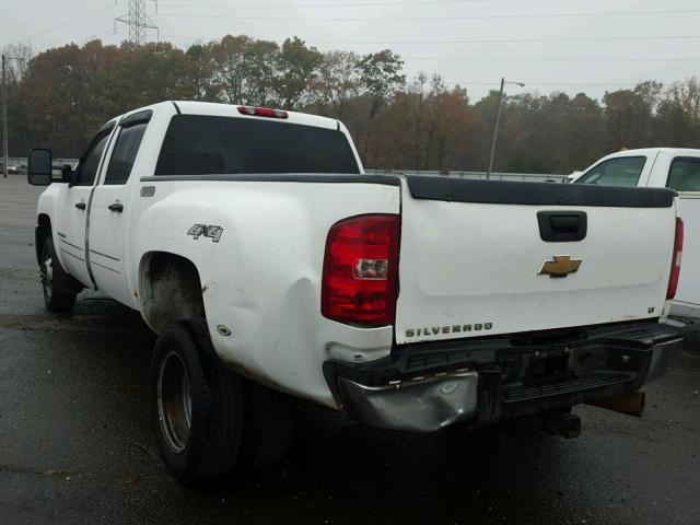 1GCJK336X8F165188 - 2008 CHEVROLET SILVERADO WHITE photo 3