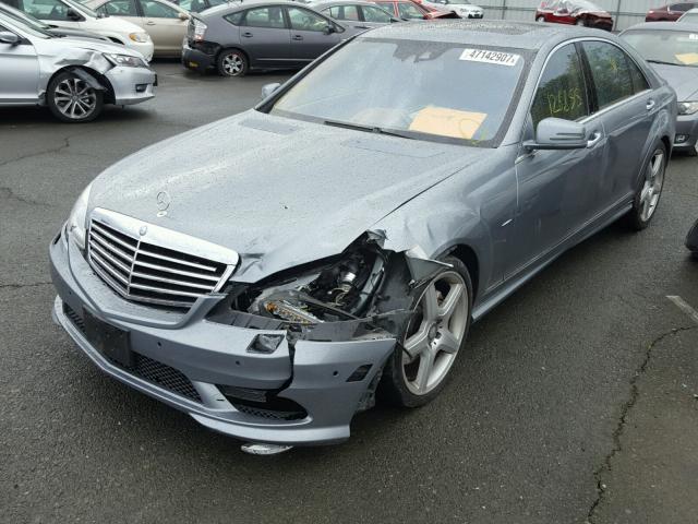 WDDNG7DB2CA488152 - 2012 MERCEDES-BENZ S 550 BLUE photo 2