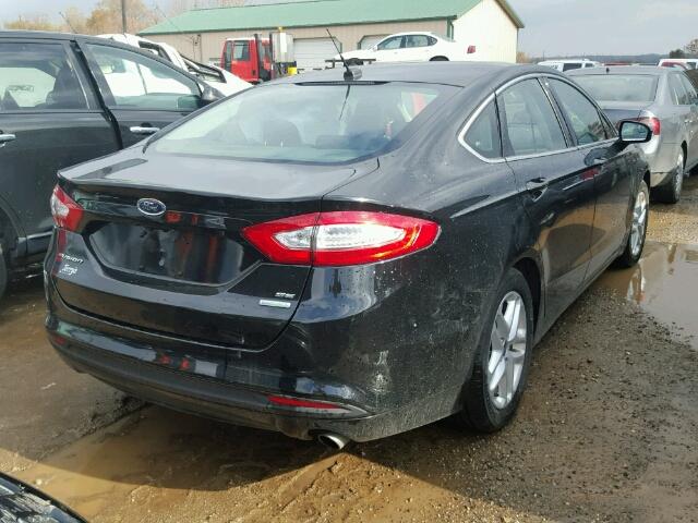 3FA6P0HD2GR378592 - 2016 FORD FUSION SE BLACK photo 4