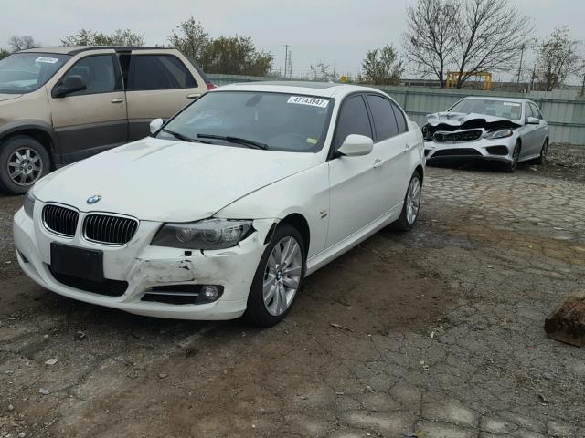 WBAPL5G56BNN22204 - 2011 BMW 335 XI WHITE photo 2