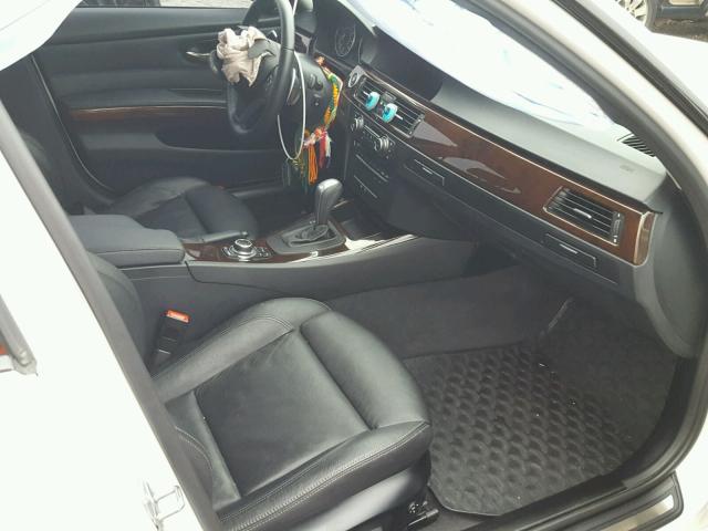 WBAPL5G56BNN22204 - 2011 BMW 335 XI Beyaz fotoğraf 5