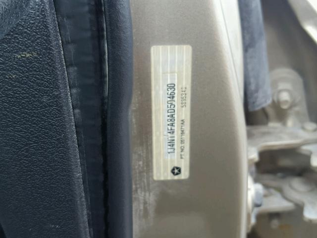 1J4NT4FA8AD504630 - 2010 JEEP COMPASS SP 棕色 照片 10