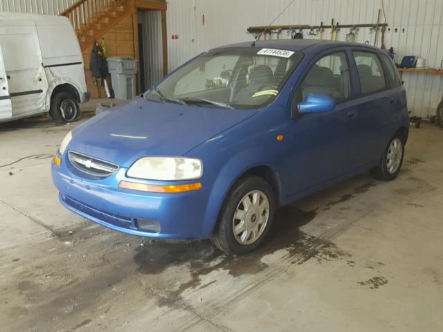 KL1TJ62654B186117 - 2004 CHEVROLET AVEO LS BLUE photo 2
