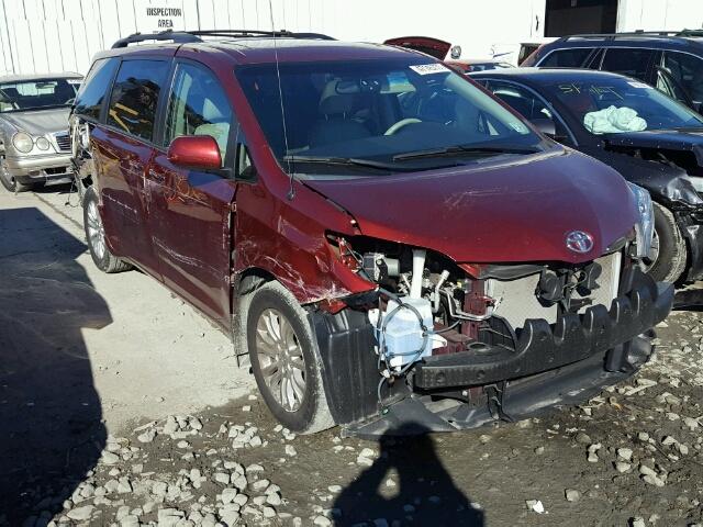 5TDYK3DC1DS346810 - 2013 TOYOTA SIENNA XLE RED photo 1