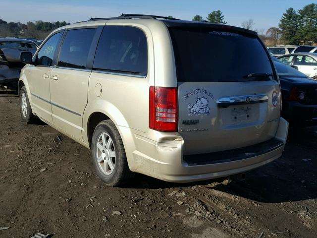 2A4RR5D16AR365510 - 2010 CHRYSLER TOWN & COU BEIGE photo 3
