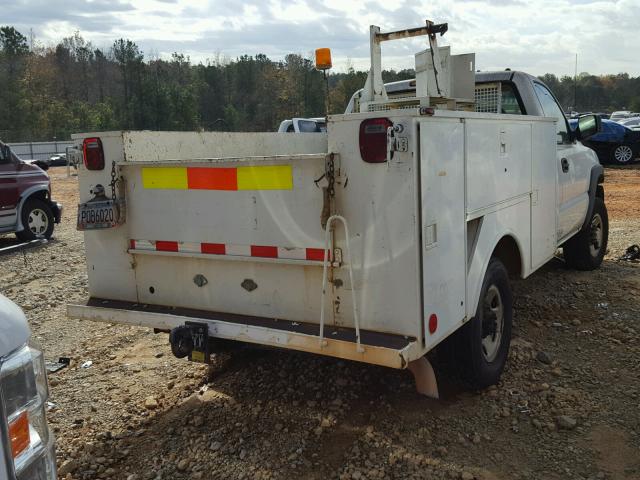 1GBHC24171E243385 - 2001 CHEVROLET SILVERADO WHITE photo 4