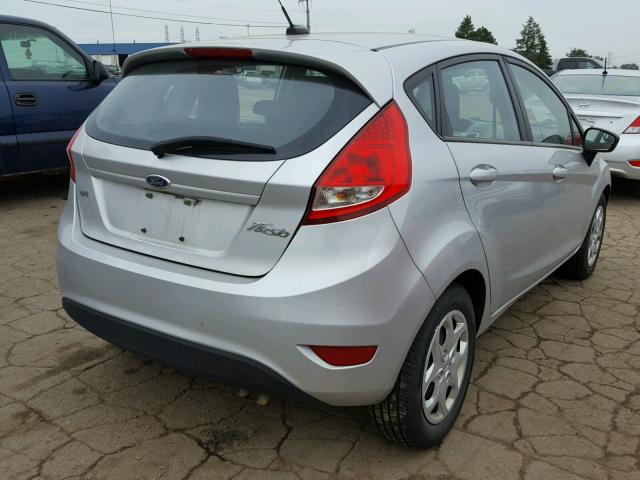 3FADP4EJ6CM182672 - 2012 FORD FIESTA SE SILVER photo 4