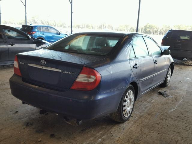 4T1BE32K42U532725 - 2002 TOYOTA CAMRY LE ლურჯი ფოტო 4