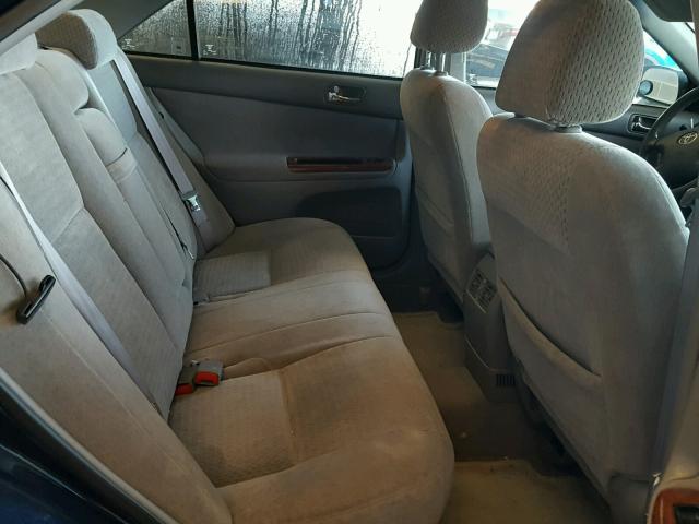 4T1BE32K42U532725 - 2002 TOYOTA CAMRY LE ლურჯი ფოტო 6