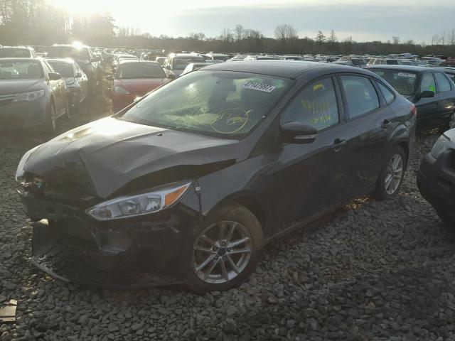 1FADP3F23GL399007 - 2016 FORD FOCUS SE GRAY photo 2