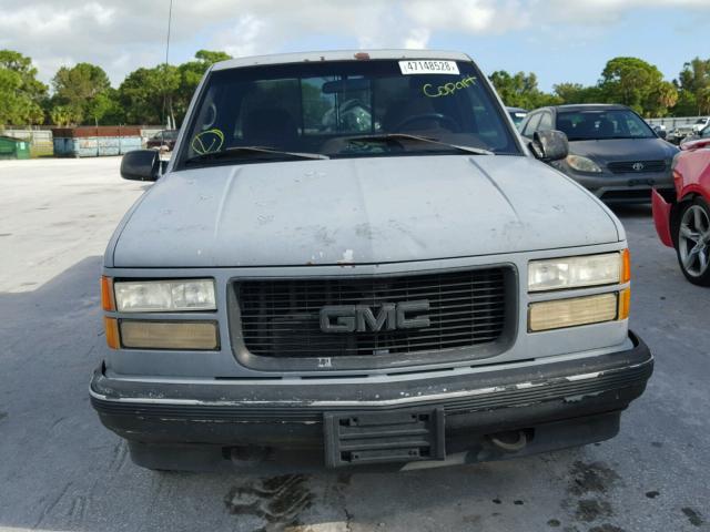 2GTFC29KXS1550265 - 1995 GMC SIERRA C25 GRAY photo 9