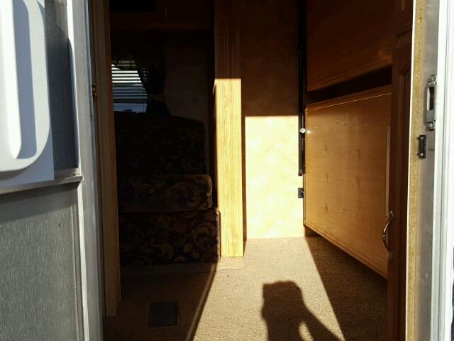 4YDT32B2777201374 - 2007 KEYSTONE HORNET WHITE photo 8