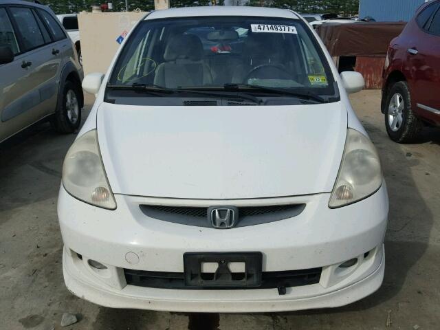 JHMGD38667S015497 - 2007 HONDA FIT S WHITE photo 9