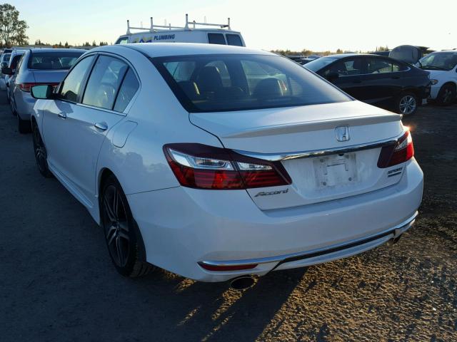 1HGCR2F1XHA225547 - 2017 HONDA ACCORD SPO WHITE photo 3