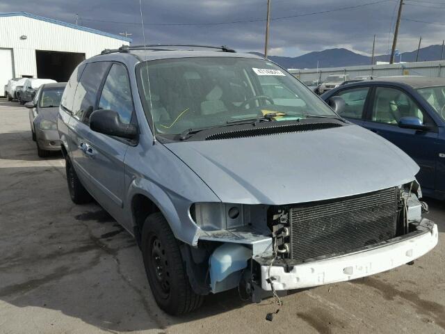 2C8GP44R15R277908 - 2005 CHRYSLER TOWN & COU BLUE photo 1