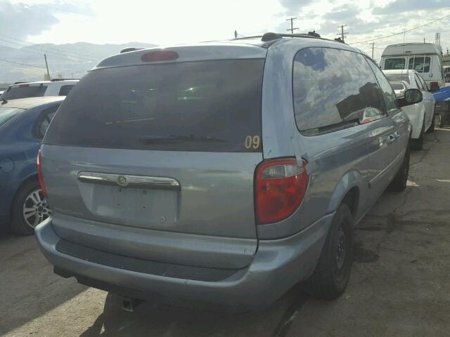 2C8GP44R15R277908 - 2005 CHRYSLER TOWN & COU BLUE photo 4
