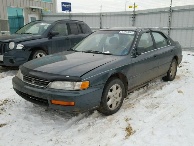 1HGCE6671VA801481 - 1997 HONDA ACCORD EX BLUE photo 2